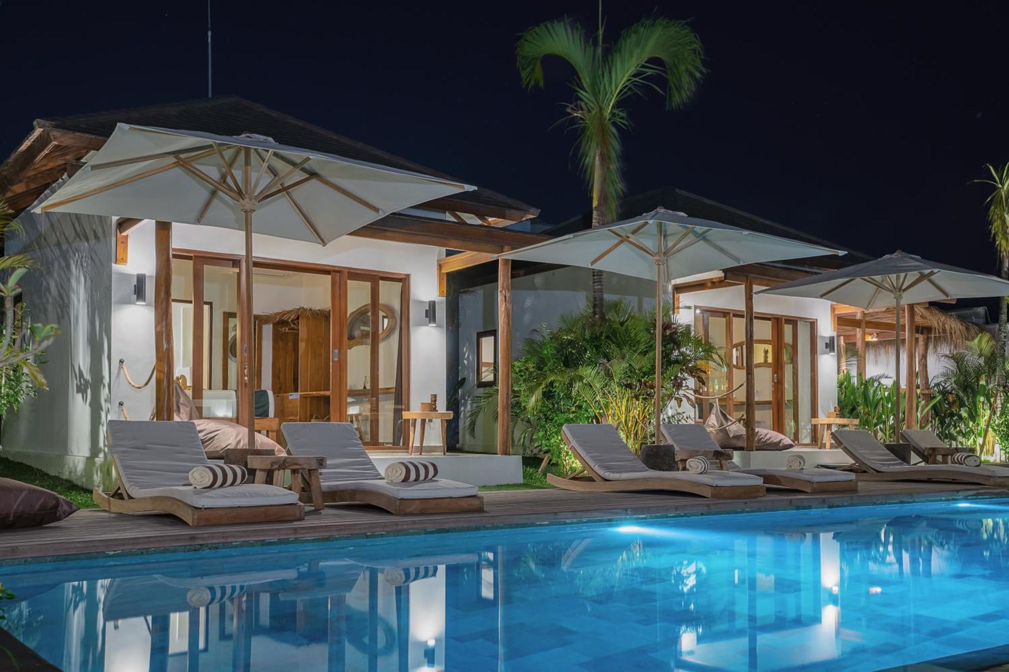 Ehoa Bali Nyanyi Boutique Hotel - In Front Of Entrance To Nuanu Tanah Lot Esterno foto