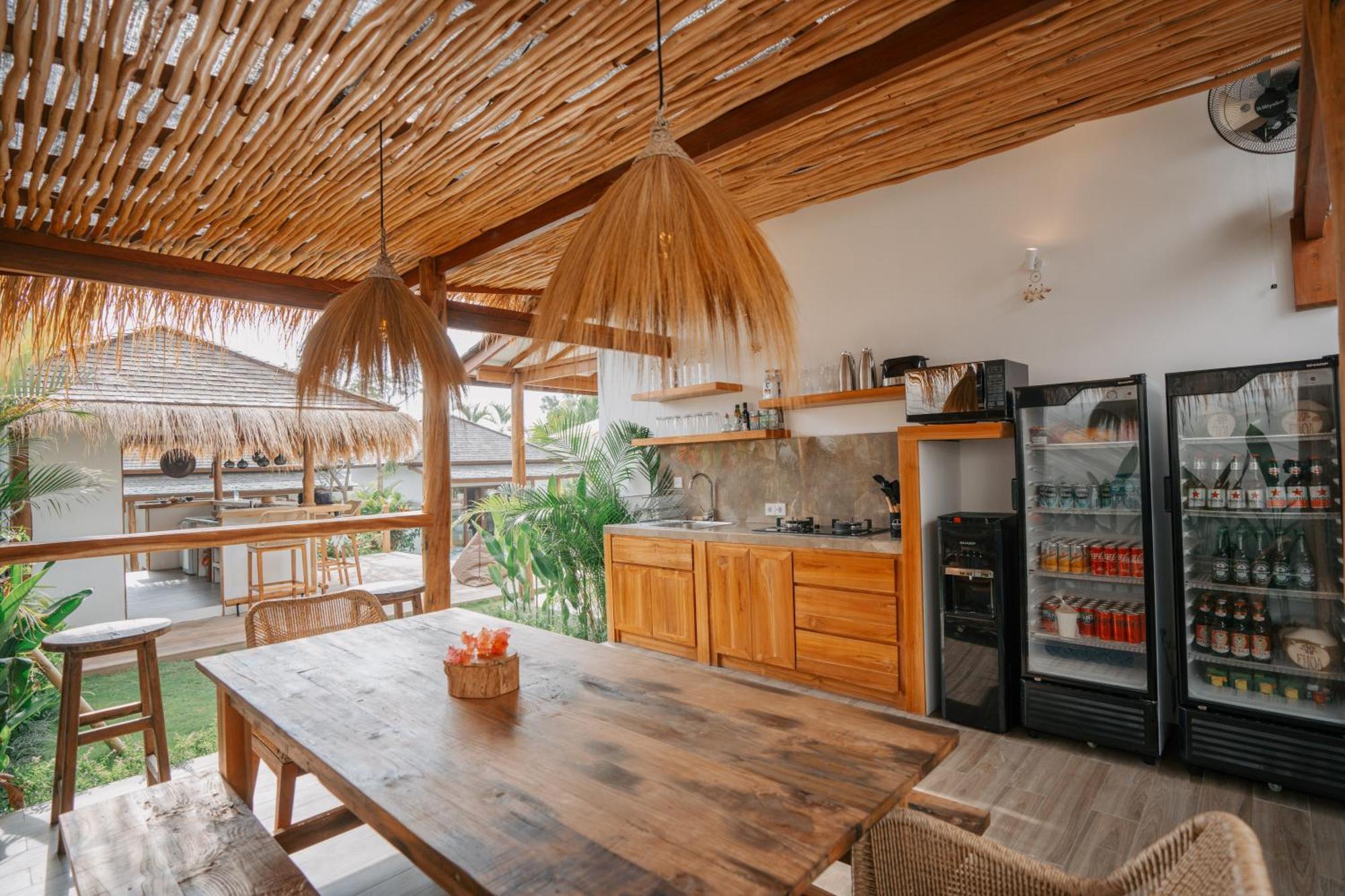 Ehoa Bali Nyanyi Boutique Hotel - In Front Of Entrance To Nuanu Tanah Lot Esterno foto