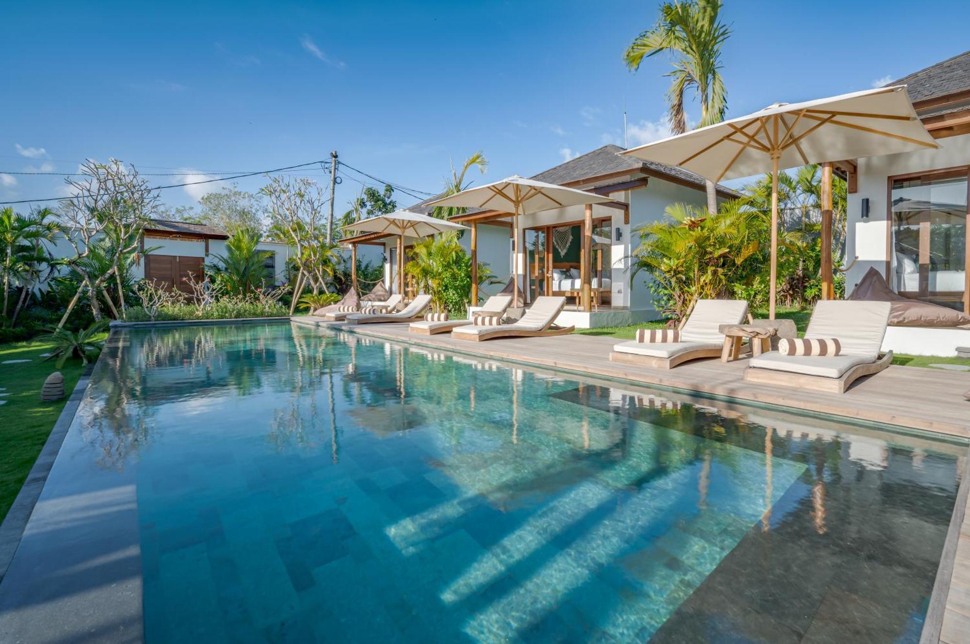Ehoa Bali Nyanyi Boutique Hotel - In Front Of Entrance To Nuanu Tanah Lot Esterno foto