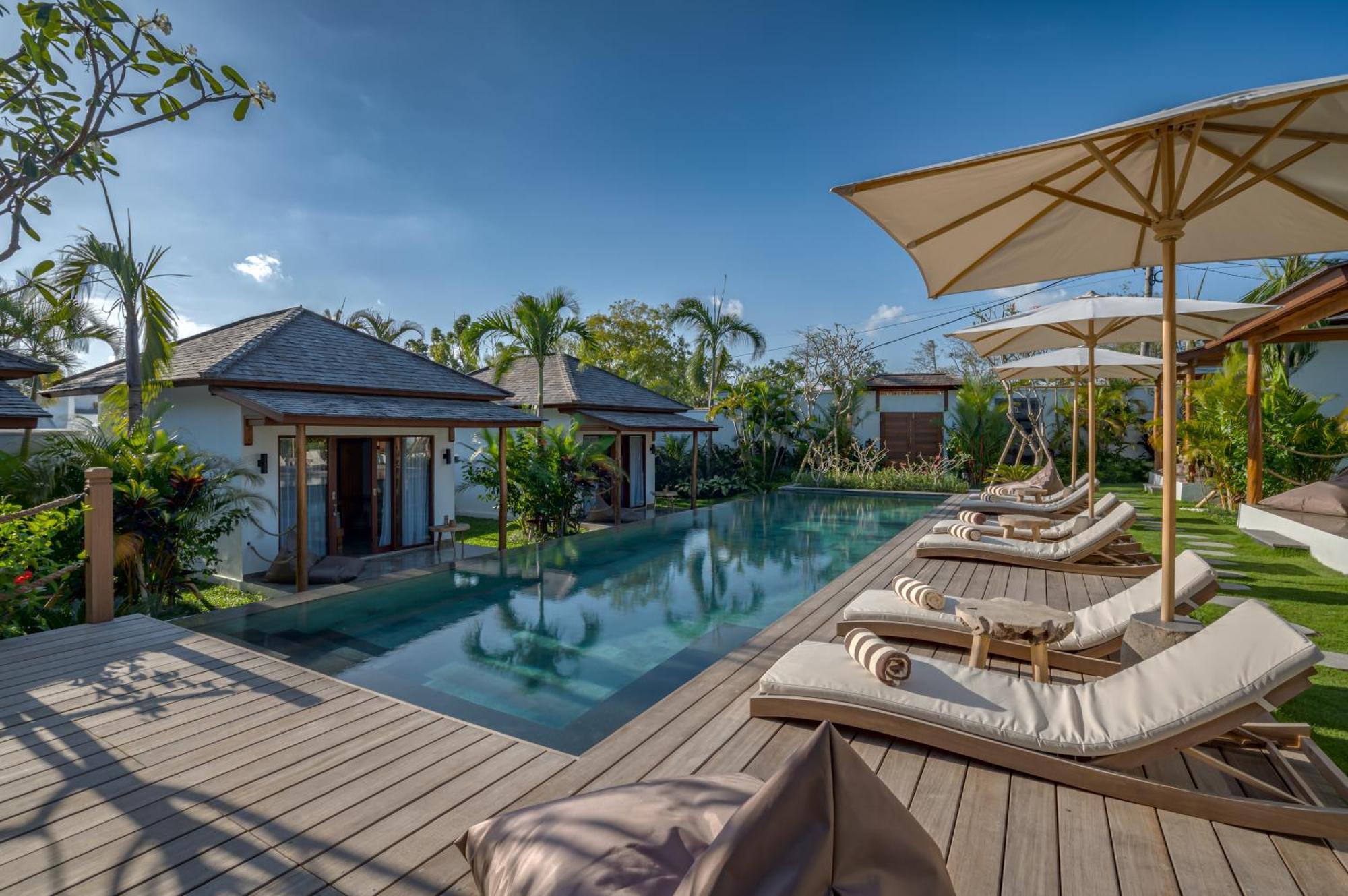 Ehoa Bali Nyanyi Boutique Hotel - In Front Of Entrance To Nuanu Tanah Lot Esterno foto
