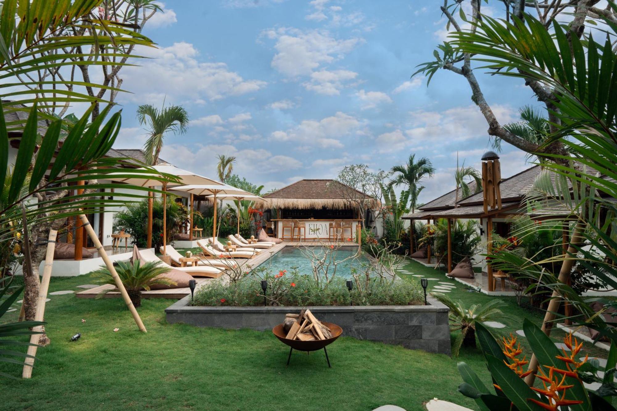 Ehoa Bali Nyanyi Boutique Hotel - In Front Of Entrance To Nuanu Tanah Lot Esterno foto